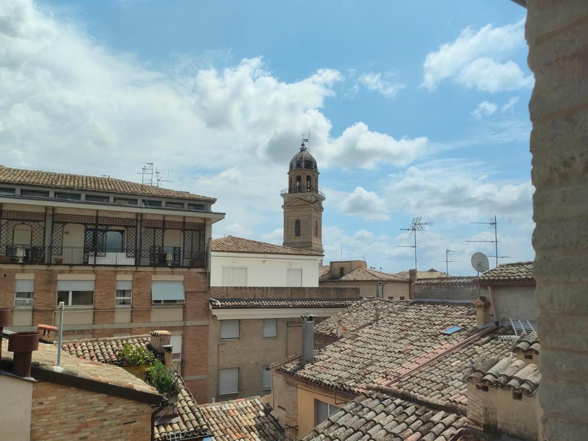 Pensión Palazzo Cortesi *